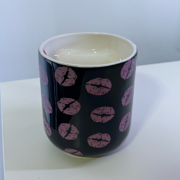 Betsey Johnson Lips XO Coffee Mug 💋 - Picture 8 of 9